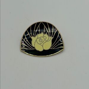 Vintage Signed Skye Black and Gold Tone Rose Enamel Brooch